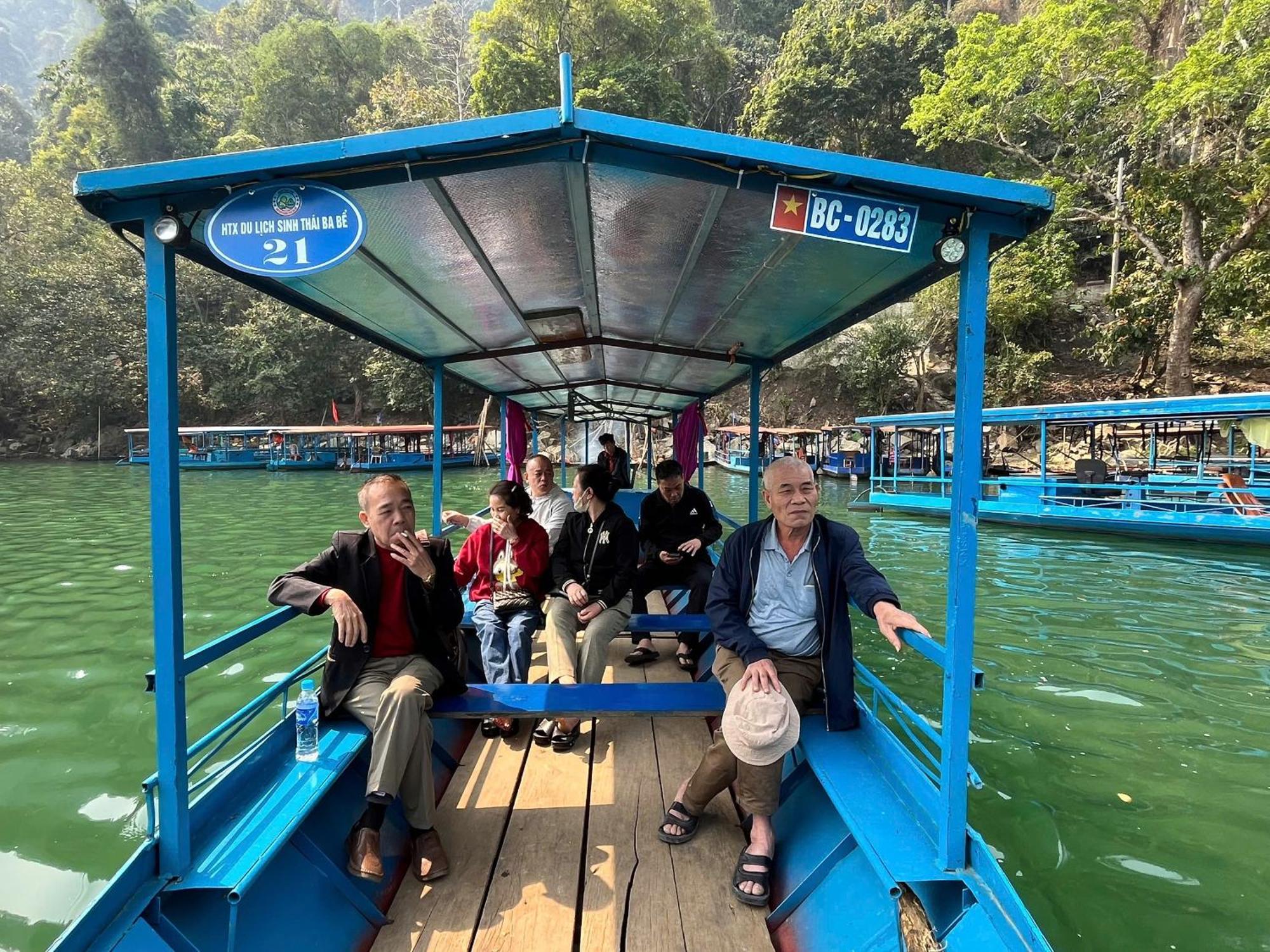 Duy Tuyen Ba Be Homestay Bac Kan Exterior foto