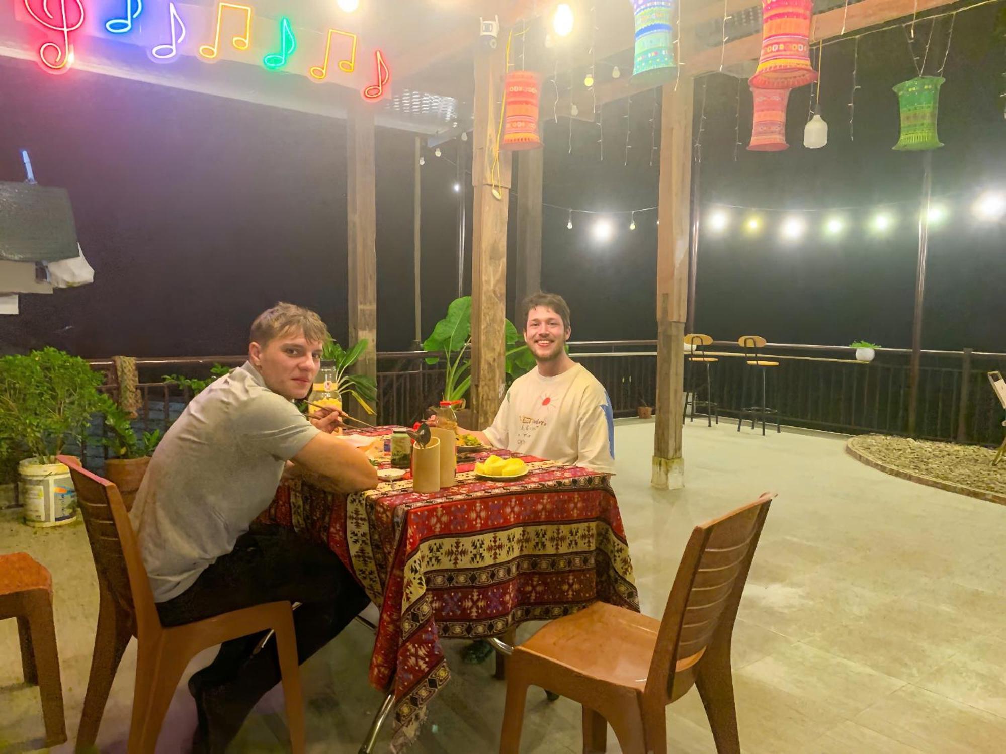 Duy Tuyen Ba Be Homestay Bac Kan Exterior foto